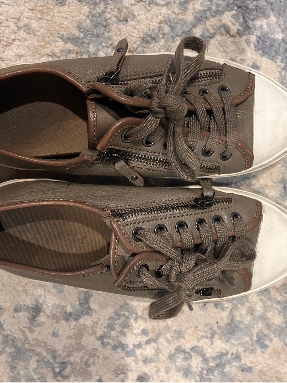 Coach Olive Brown Leather Low-Top Sneakers with White Toe Cap